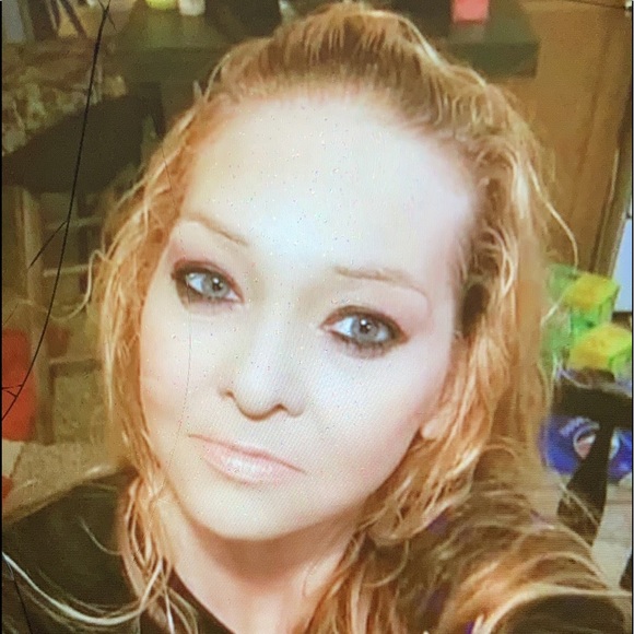 Meet your Posher, Melanie - Picture 2 of 2